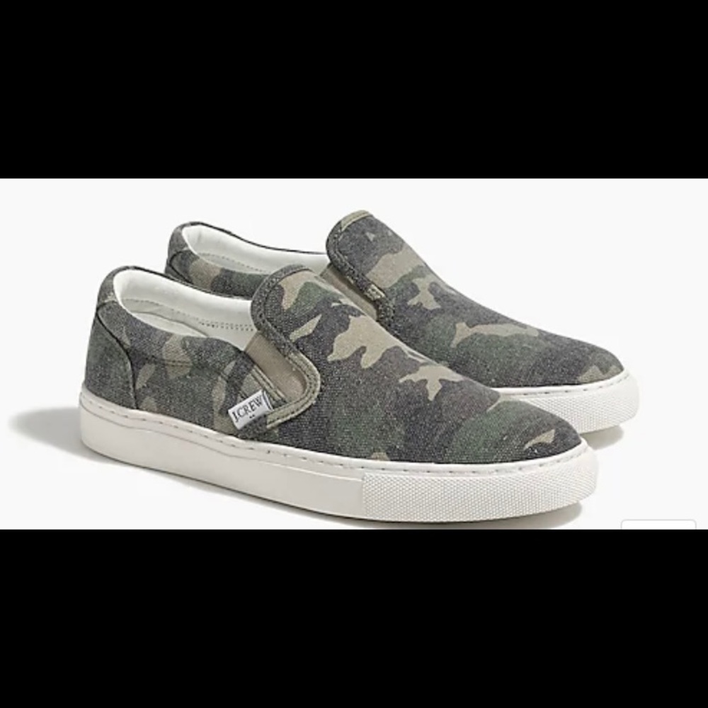 Printed road trip canvas slip-on sneakers